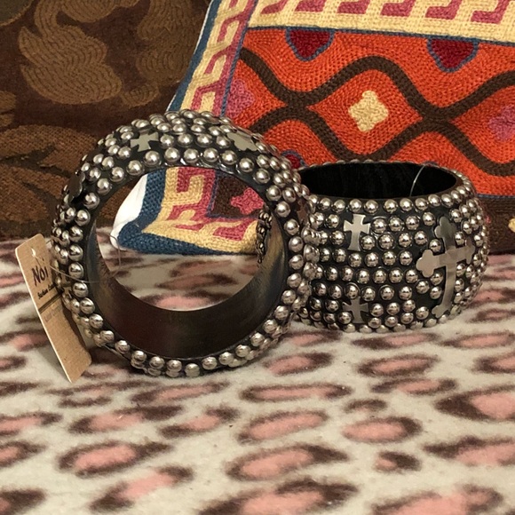 NOI Bracelet NWT (8 each) - Picture 2 of 3